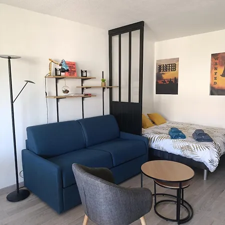 Daire Avec Belles Prestations - Balcon - Parking